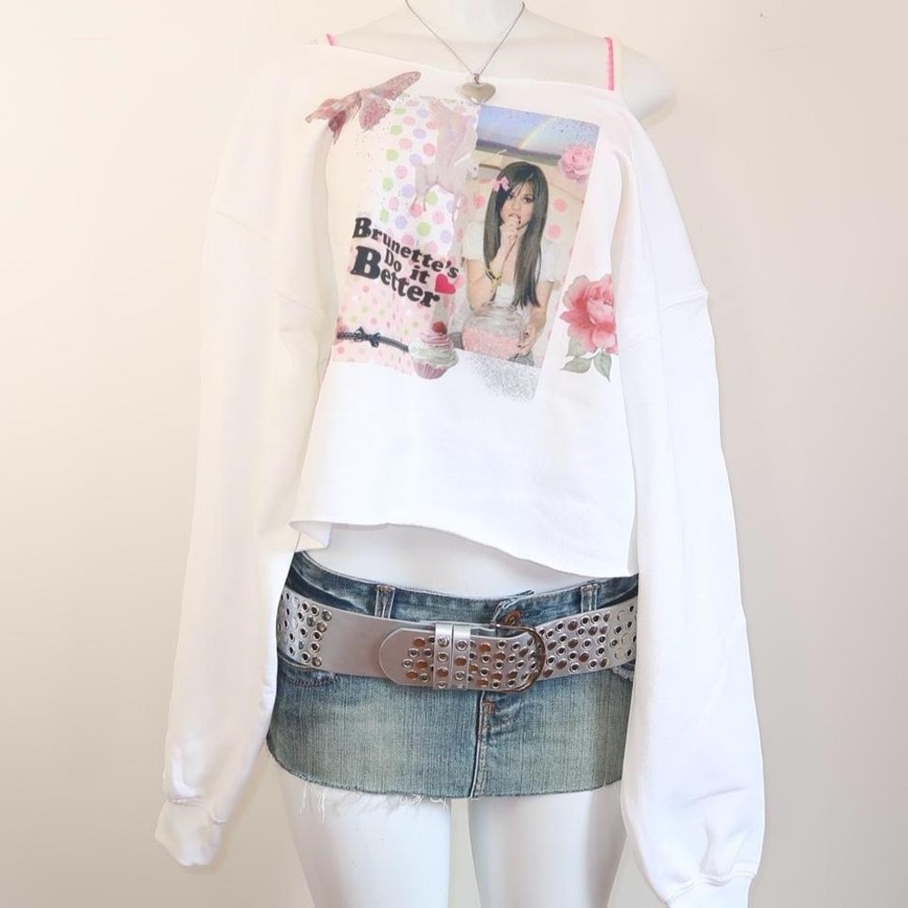 y2k brunettes do it better graphic off shoulder cropped sweatshirt